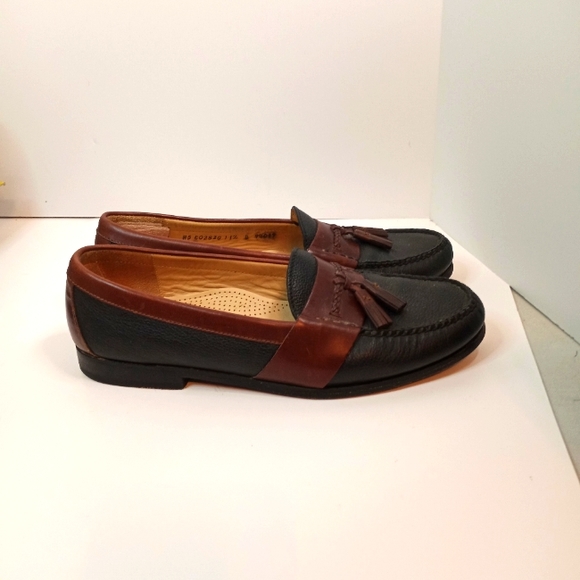 Cole Haan Other - COLE HAAN LEATHER SHOES W/ TASSELS SIZE 11.5